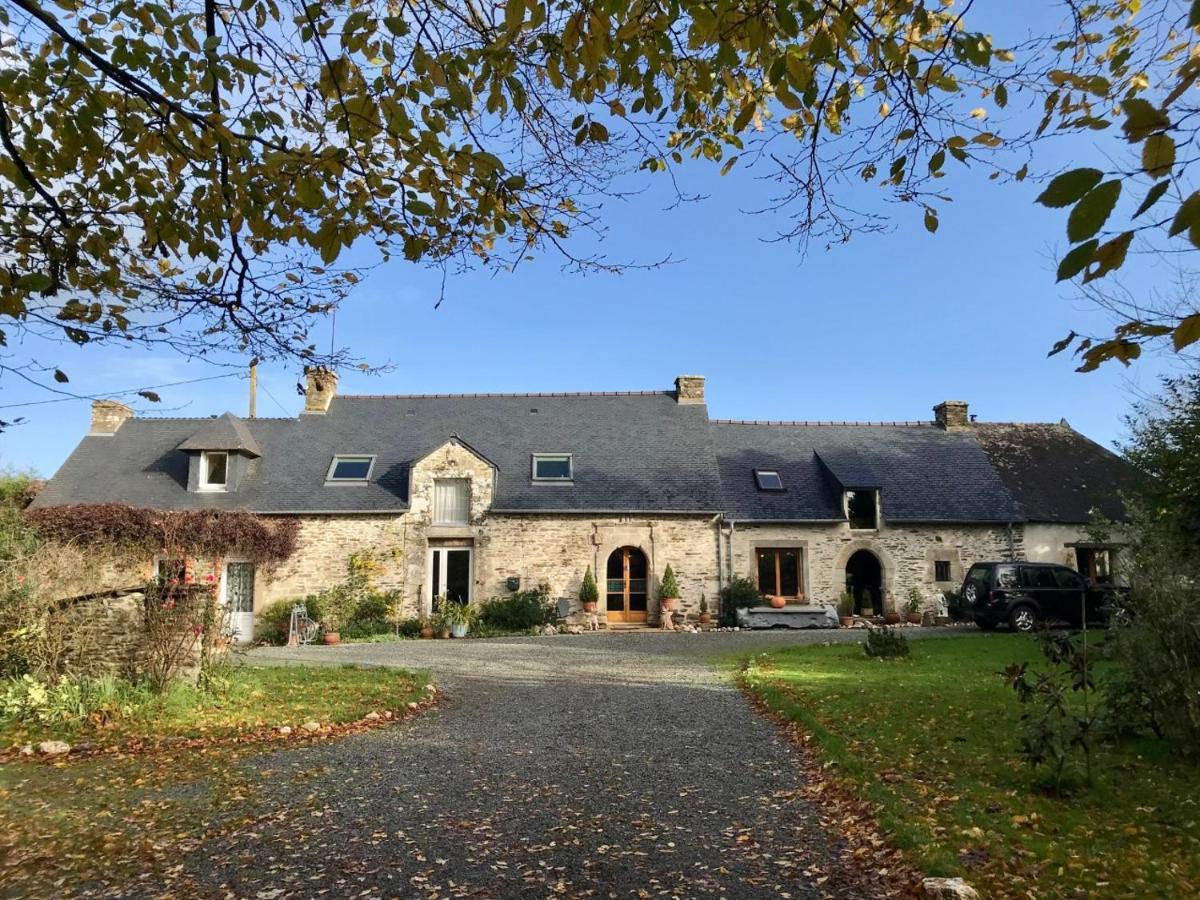 La Ville De Mainguy Josselin Kültér fotó
